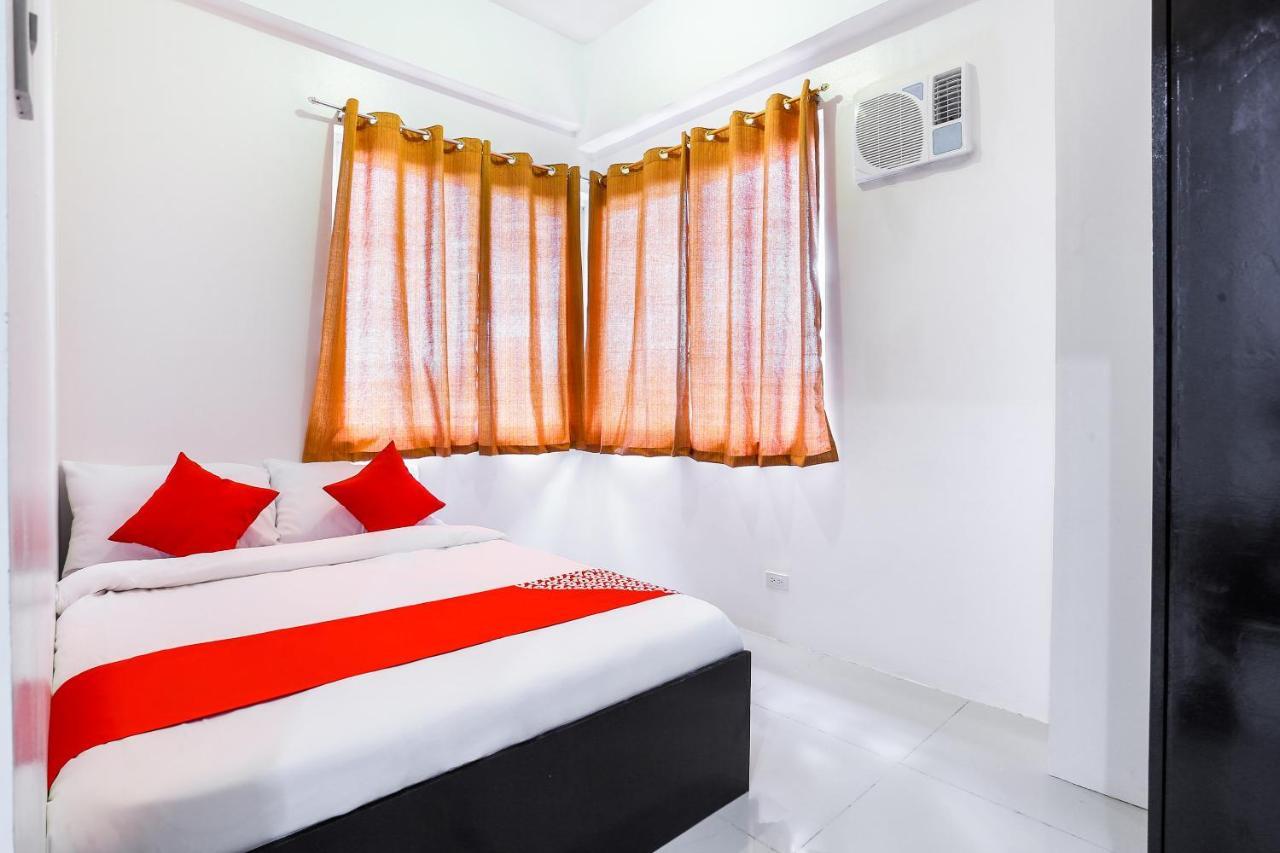 Oyo 505 Jardin Suites Manille Extérieur photo